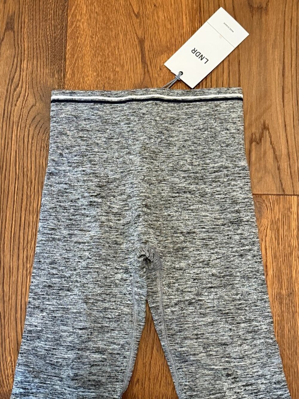 NWT - LNDR - Chisel Light 7/8 Legging - Color: Grey Marl - Size S / M - Picture 6 of 7